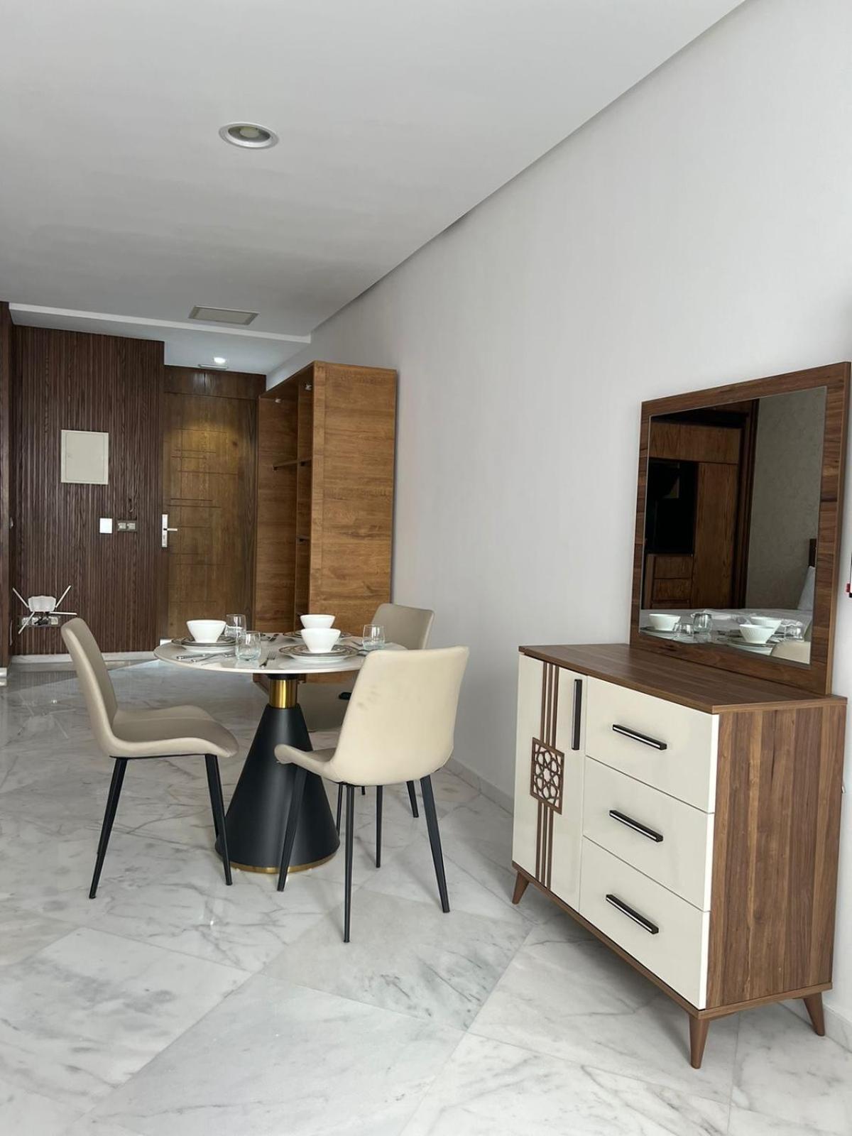 Luxe Tanger Lägenhet Exteriör bild